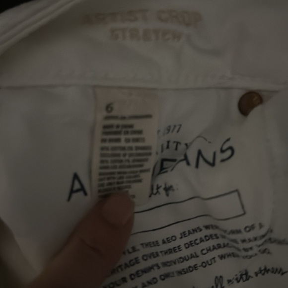 American eagle size 6 white Capri like new - Picture 3 of 3